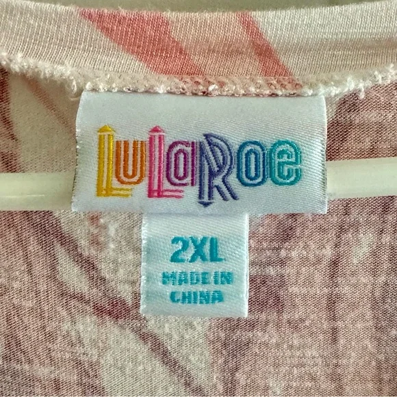 Pink Leaf Print Top - Picture 5 of 6